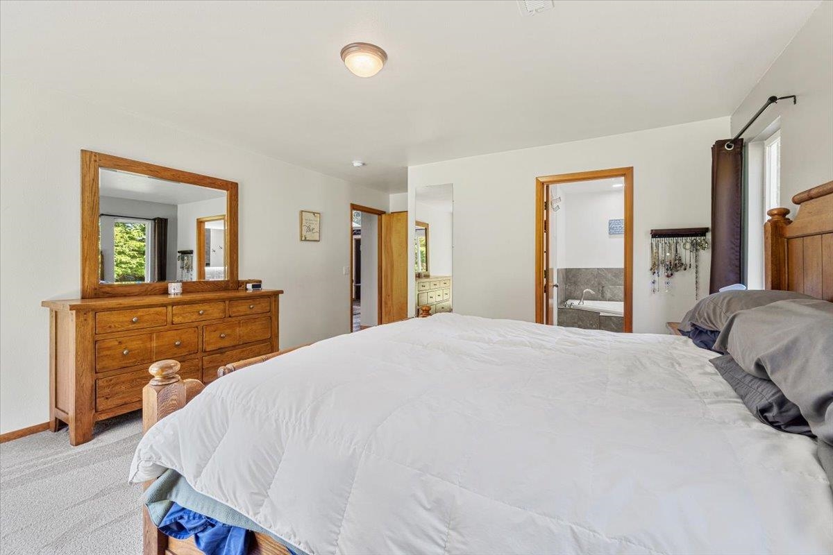 650 Parkview Drive