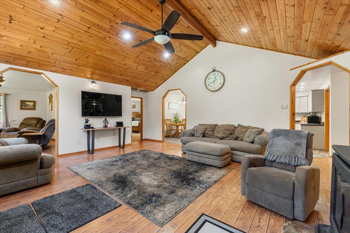 650 Parkview Drive
