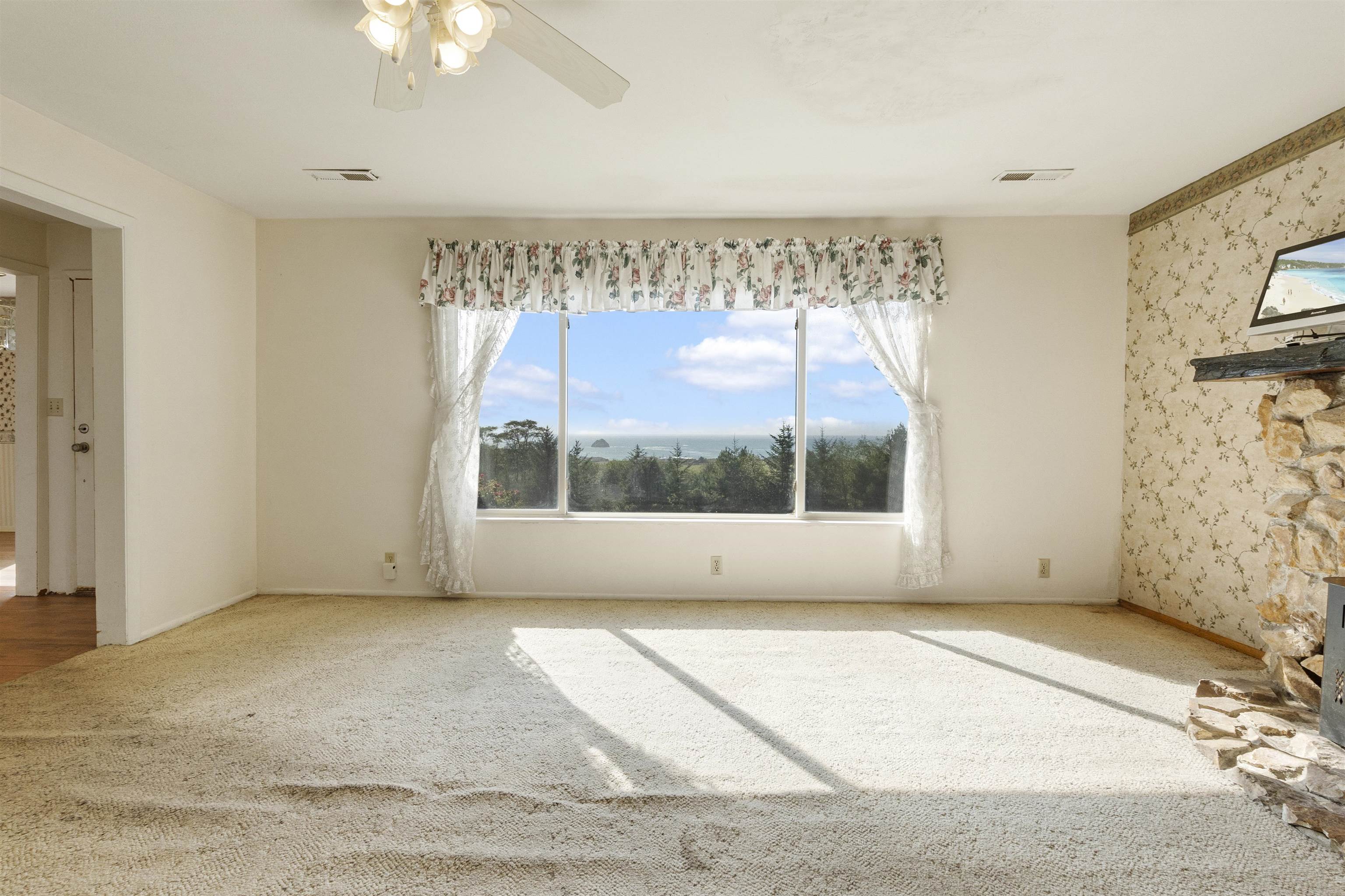 15455 Oceanview Drive