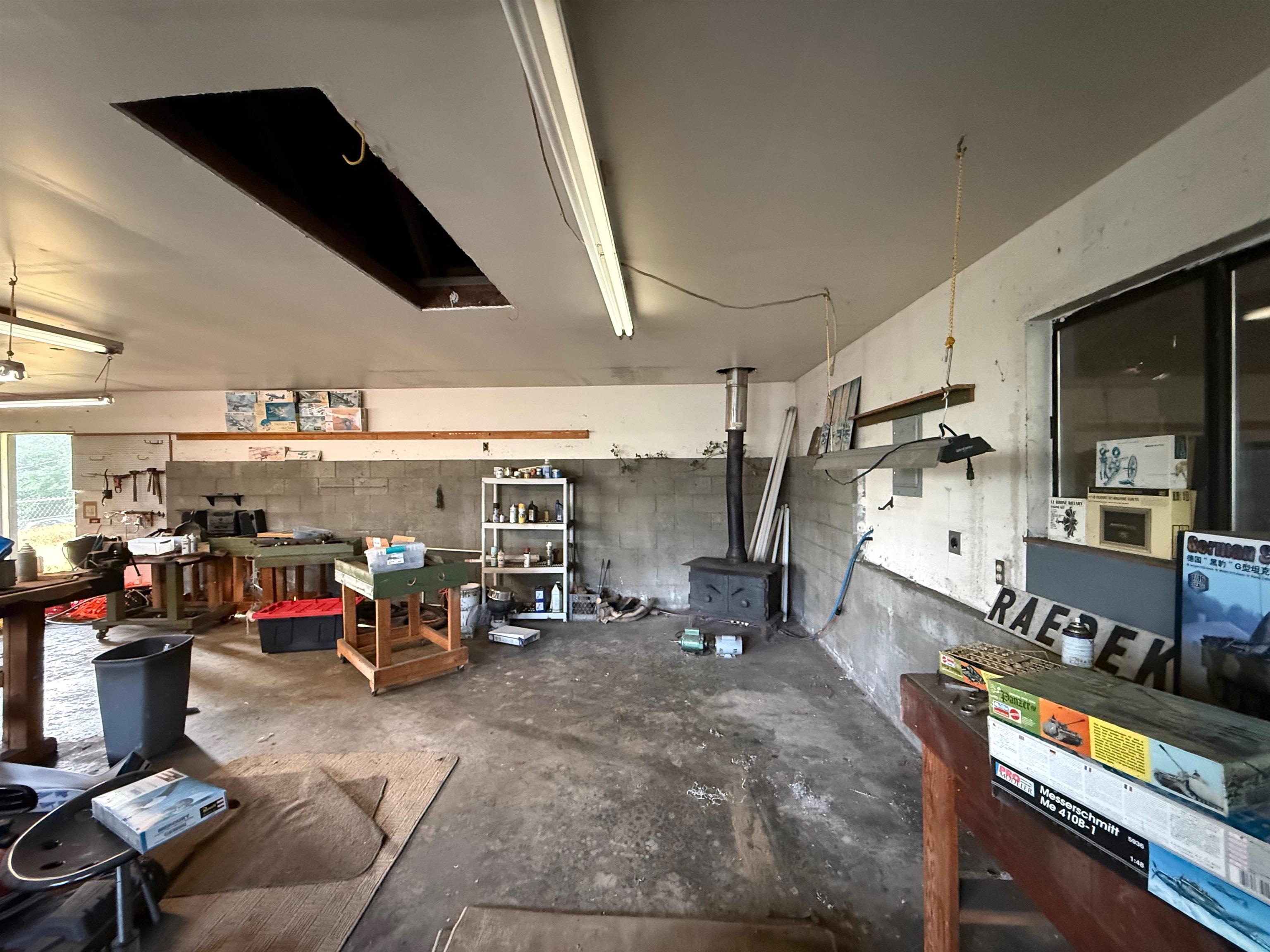 140 Hilltop Manor