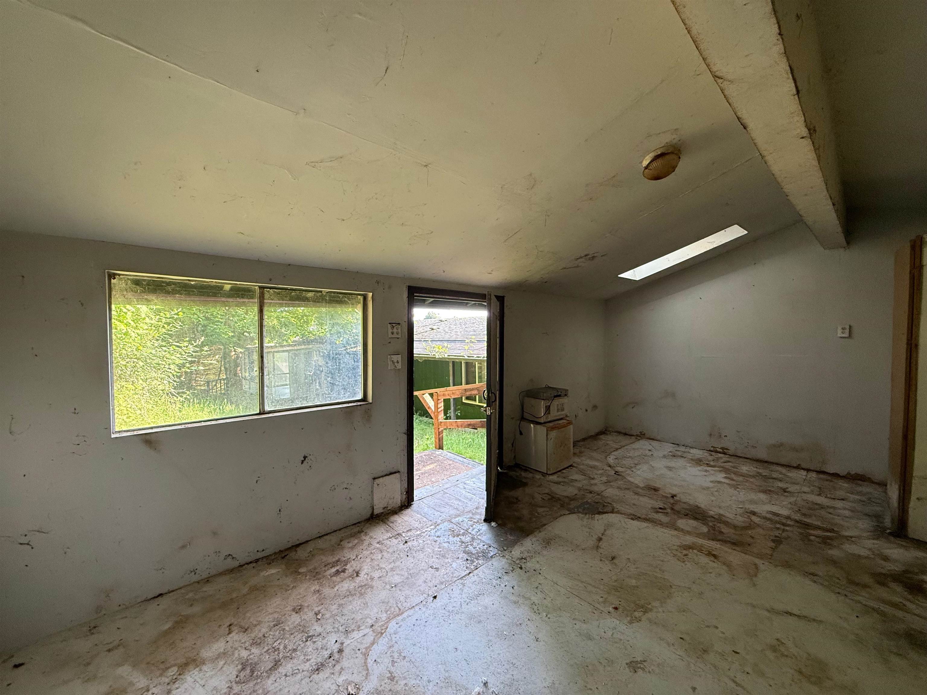 140 Hilltop Manor