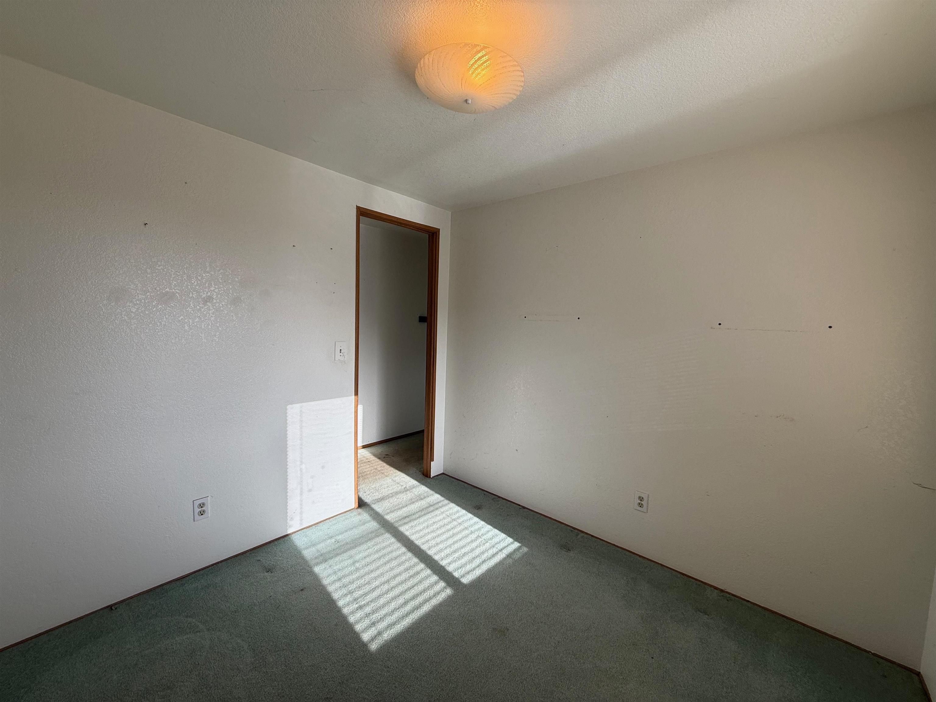 140 Hilltop Manor
