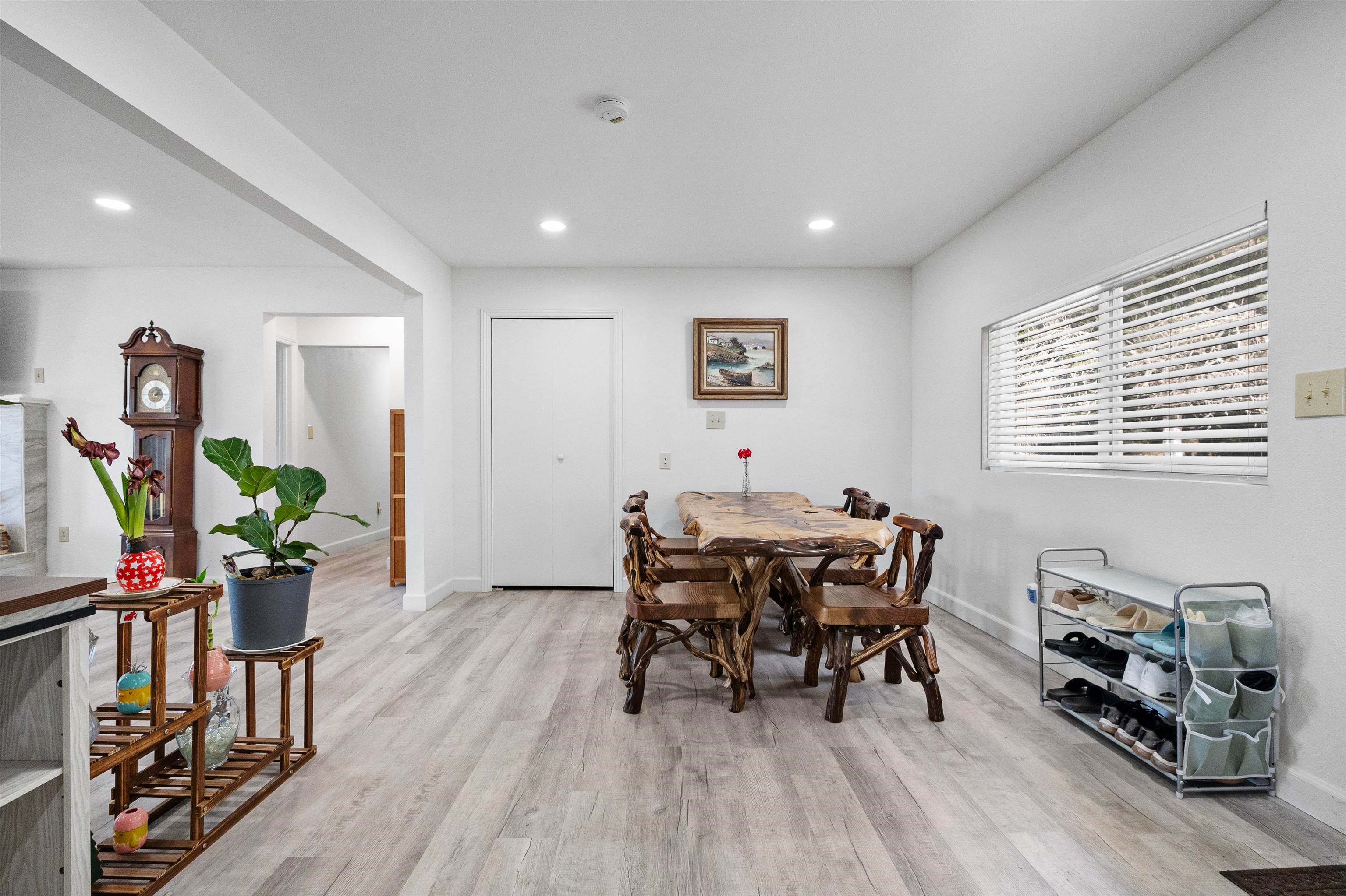 3800 Kings Valley Road