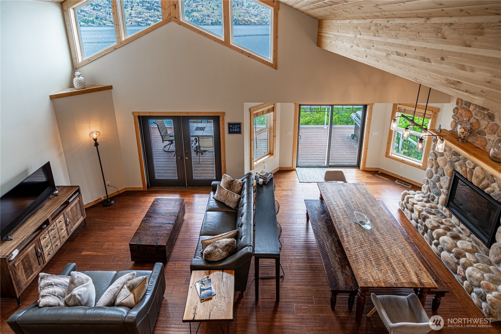 101 Driftwood Lane