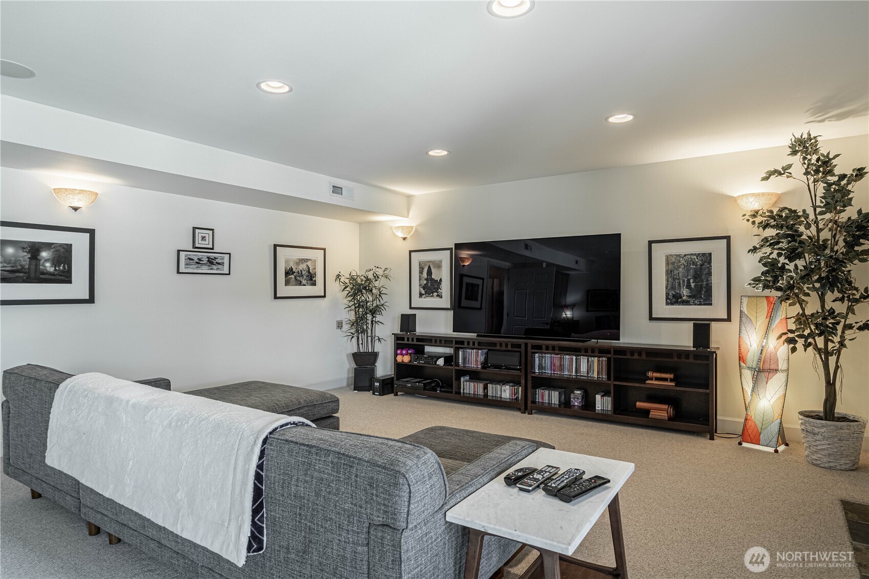 720 Loop Avenue