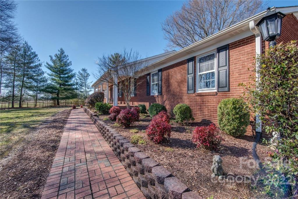 3415 Howe Dairy Road