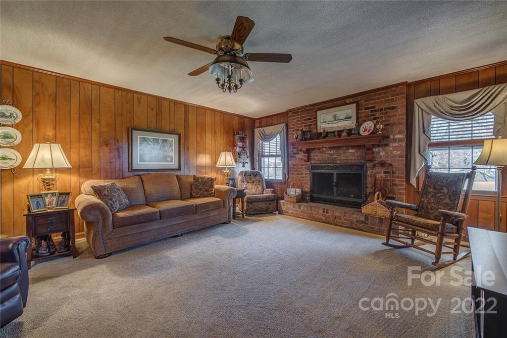 3415 Howe Dairy Road