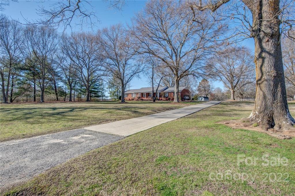 3415 Howe Dairy Road