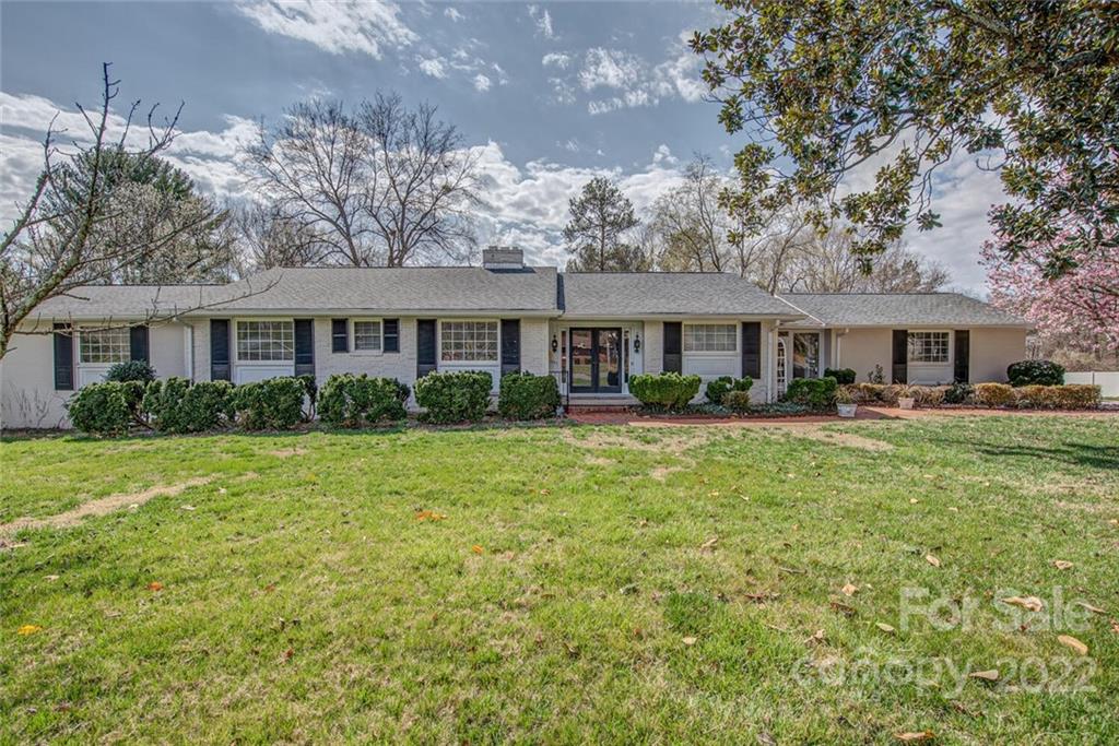 1507 Fairfield Drive