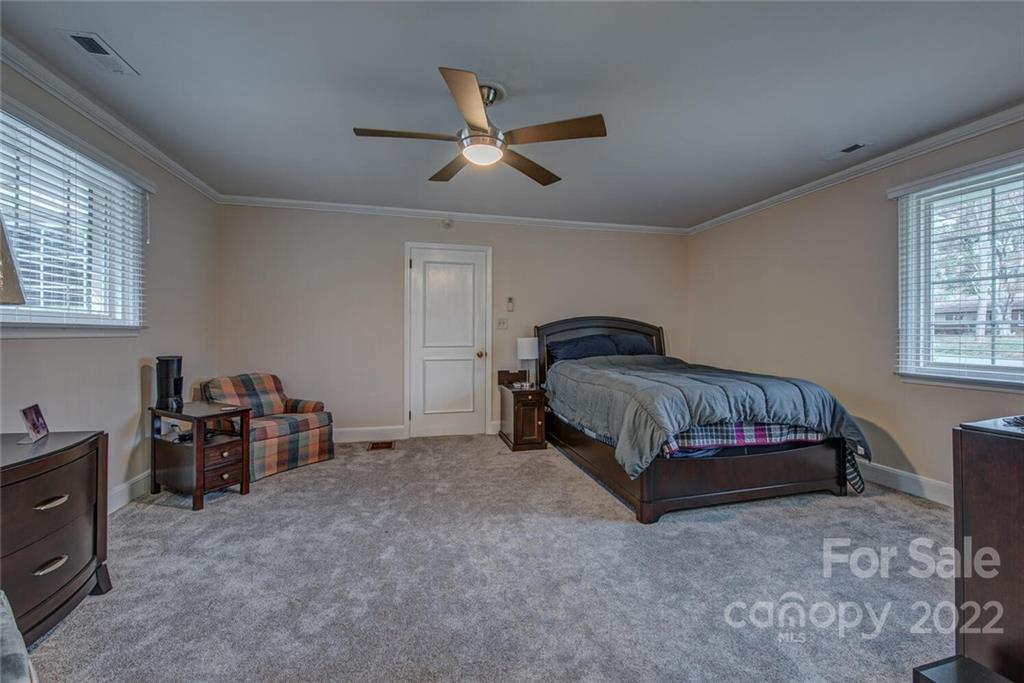 1507 Fairfield Drive