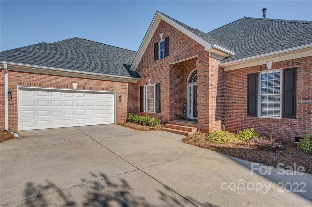 5203 Featherstone Court