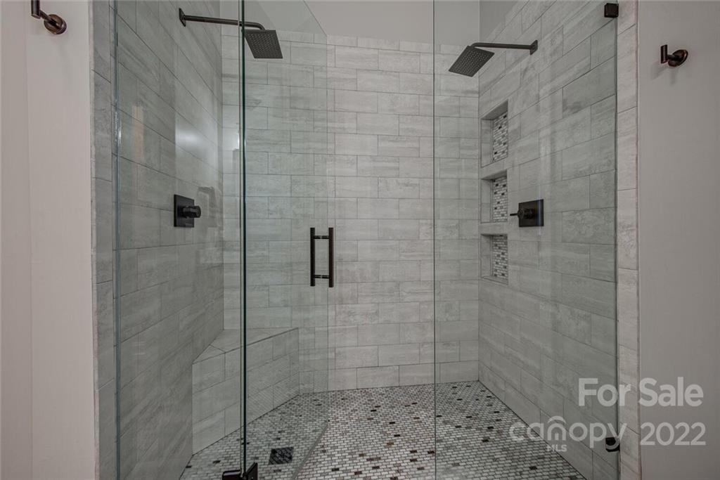 5203 Featherstone Court
