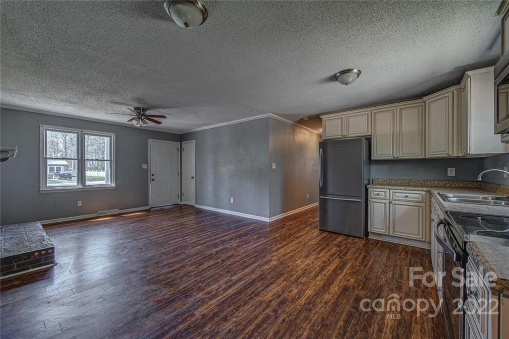 4915 Jamee Drive