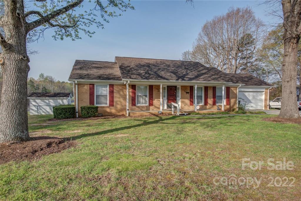 1542 Rolling Meadow Lane
