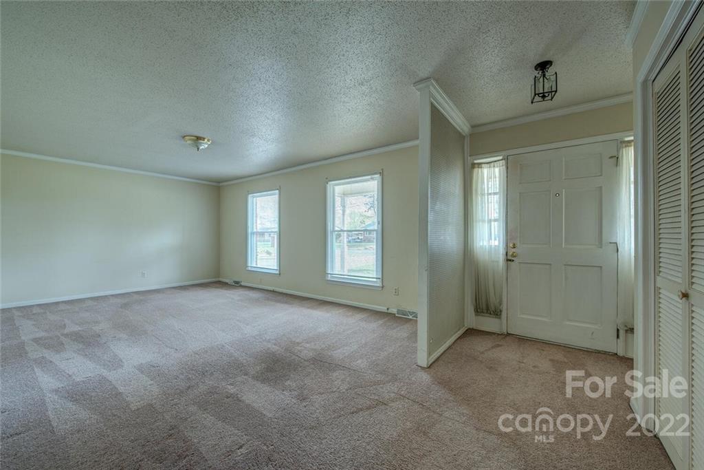 1542 Rolling Meadow Lane