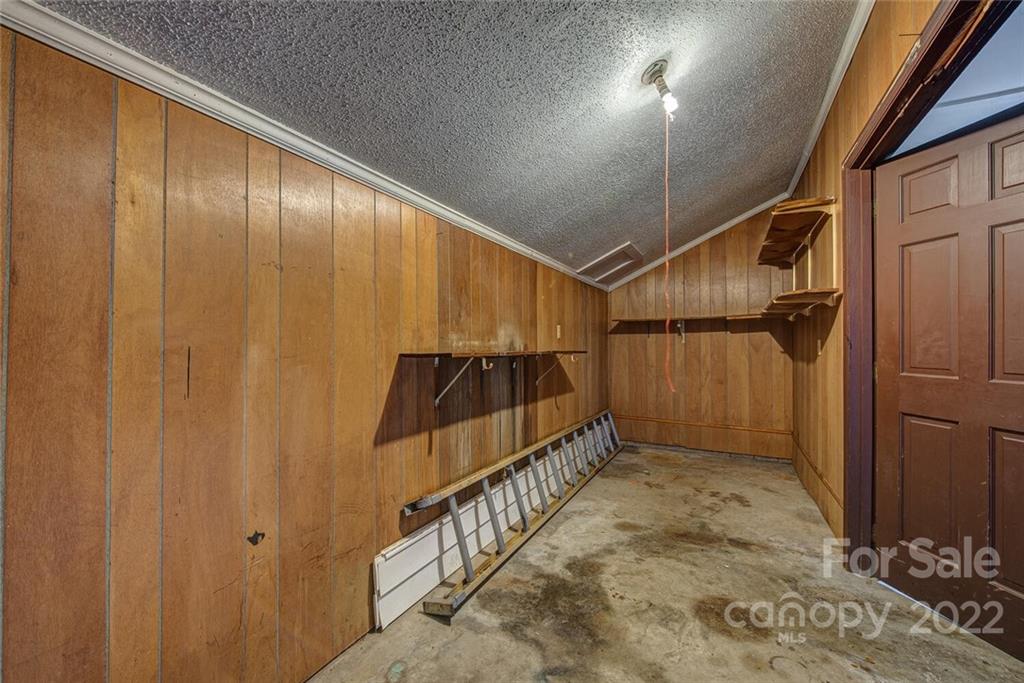 1542 Rolling Meadow Lane