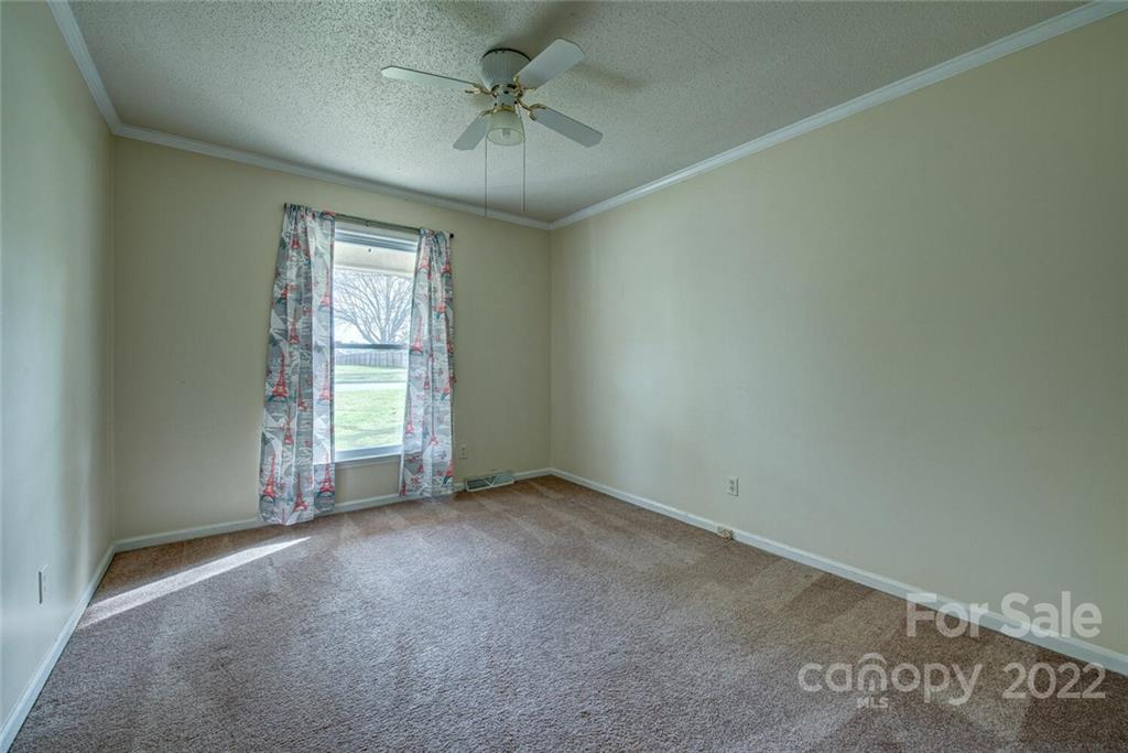 1542 Rolling Meadow Lane