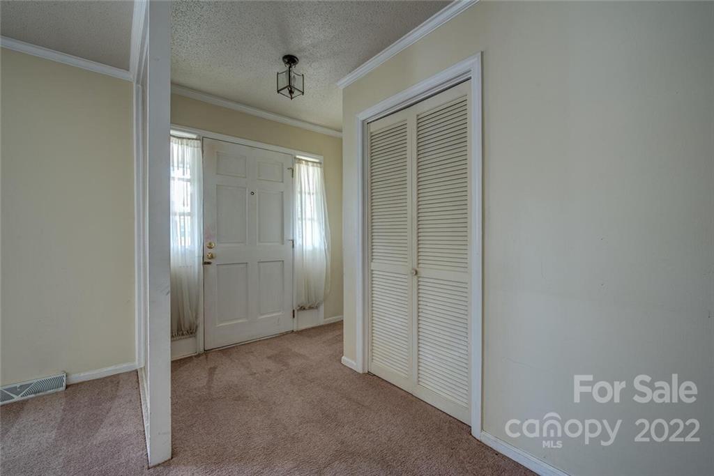 1542 Rolling Meadow Lane
