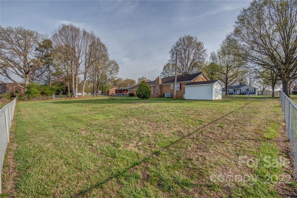 1542 Rolling Meadow Lane