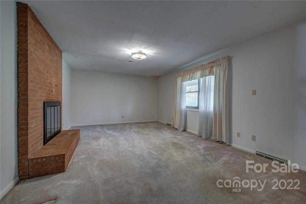 121 Airport Road Unit: 0
