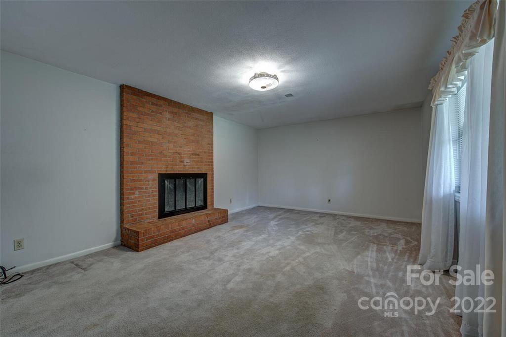 121 Airport Road Unit: 0