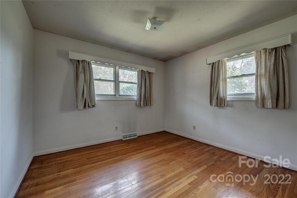 121 Airport Road Unit: 0