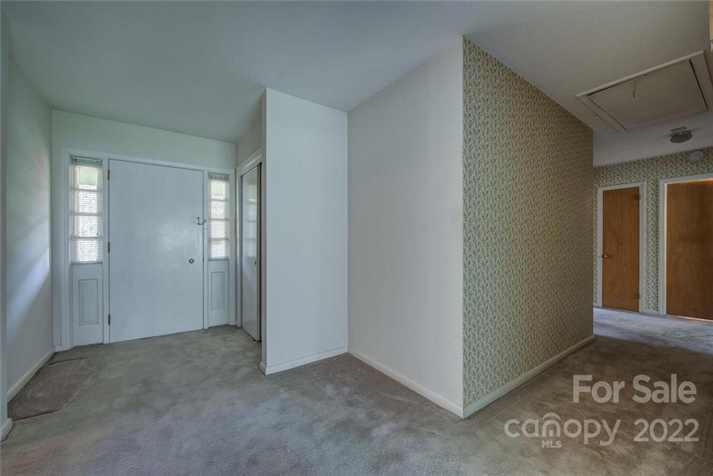 121 Airport Road Unit: 0