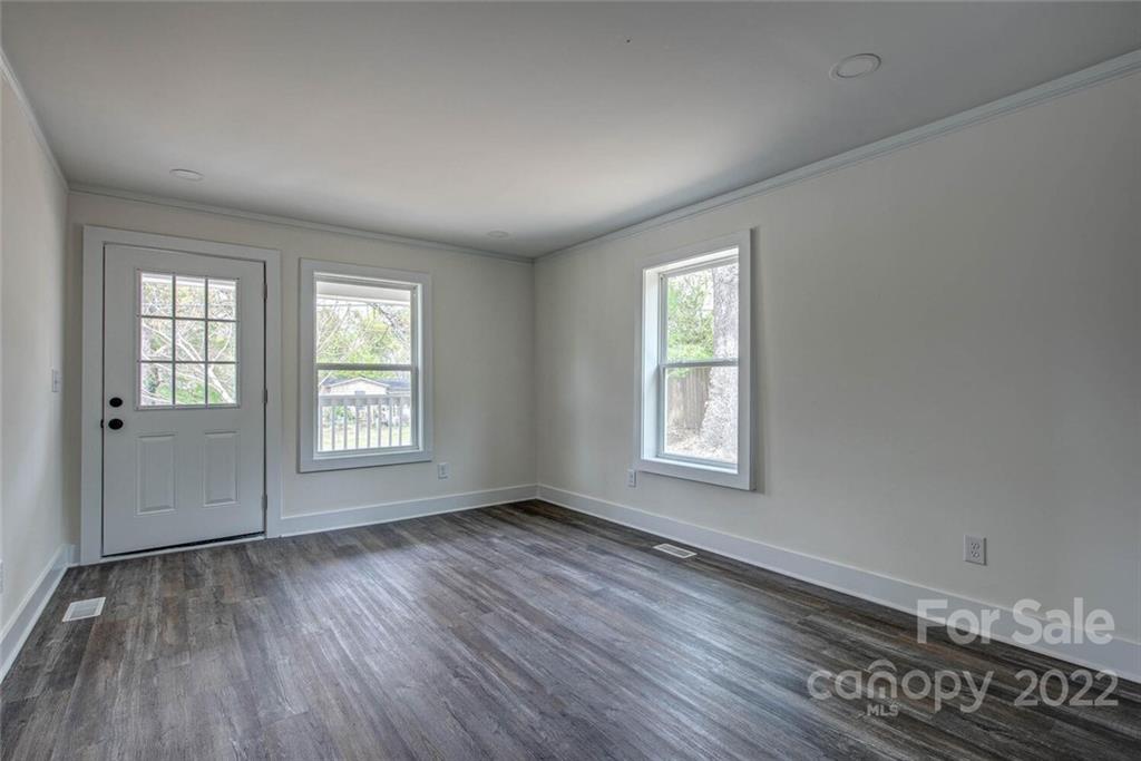 227 Queens Road