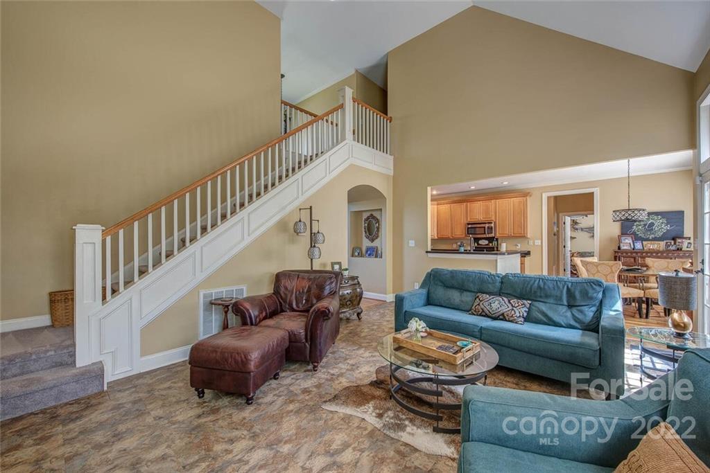 5079 Cramer Woods Drive Unit: BLK D lot 21