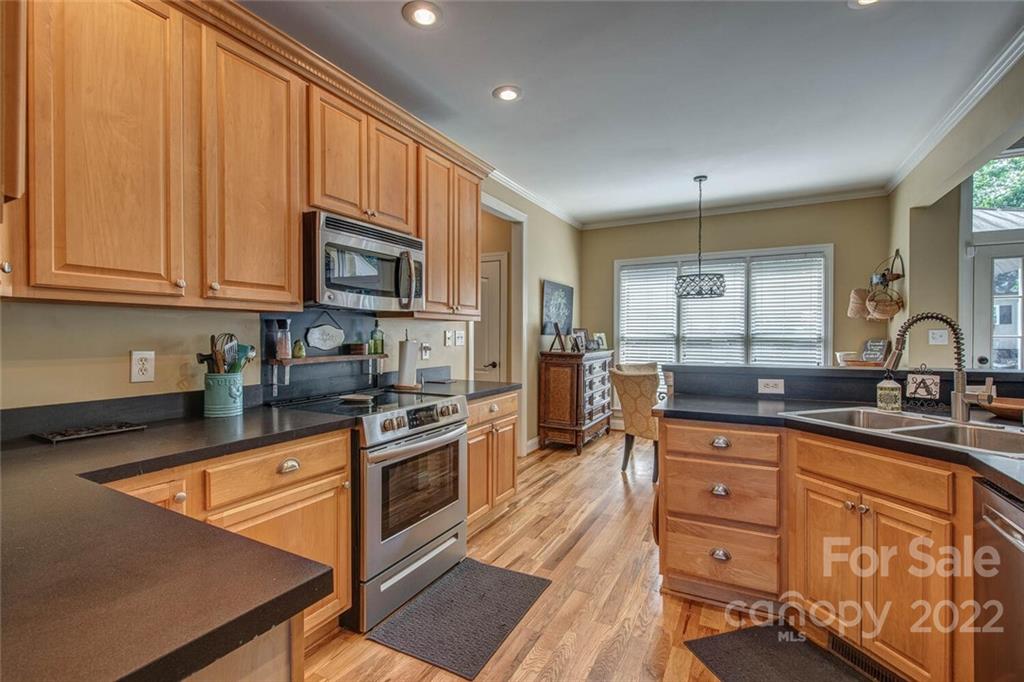 5079 Cramer Woods Drive Unit: BLK D lot 21