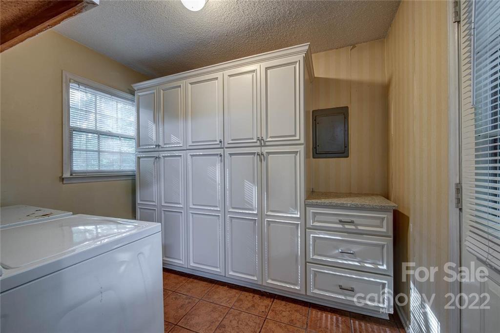 401 Saddlewood Drive