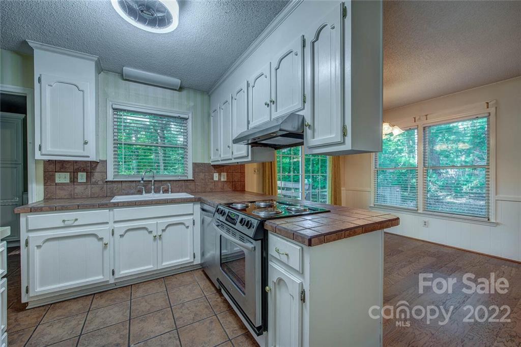 401 Saddlewood Drive