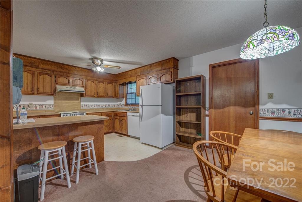 4725 Country Meadows Drive