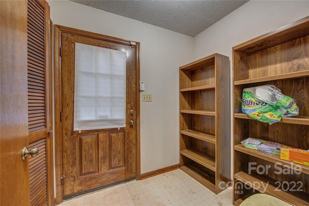 4725 Country Meadows Drive