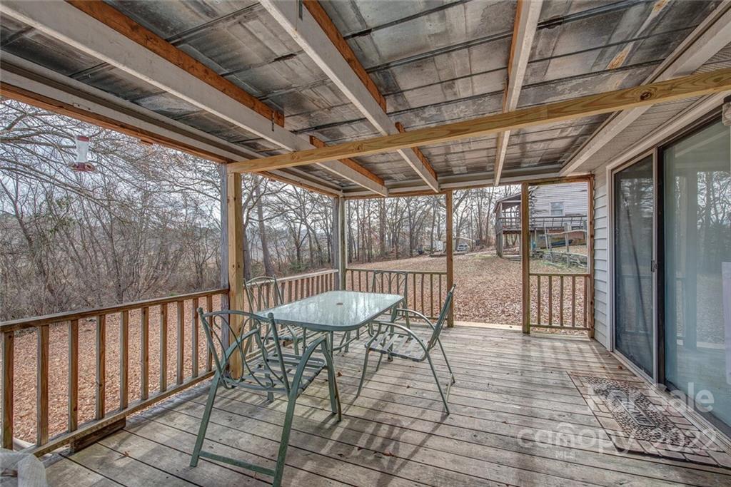 118 Fisherman Cove Road