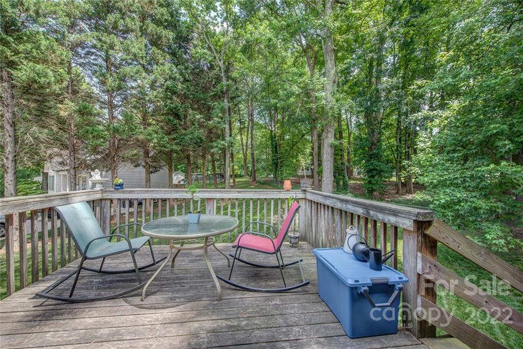 2330 Autumnwood Trail
