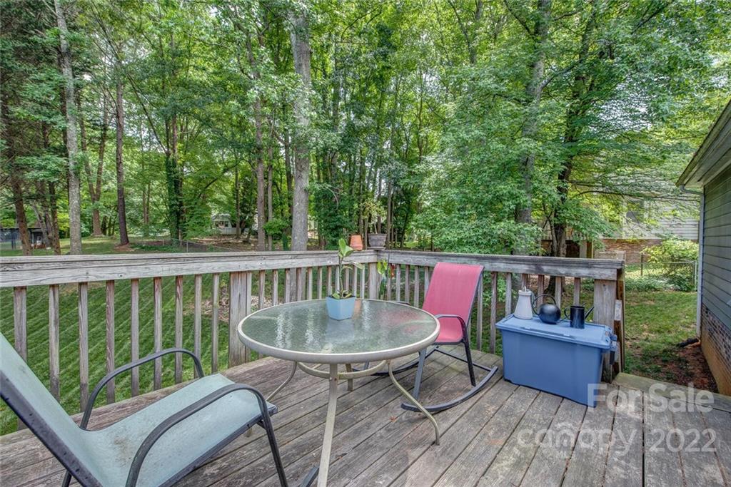 2330 Autumnwood Trail