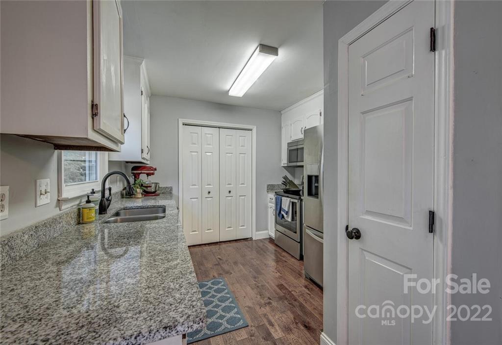 2330 Autumnwood Trail