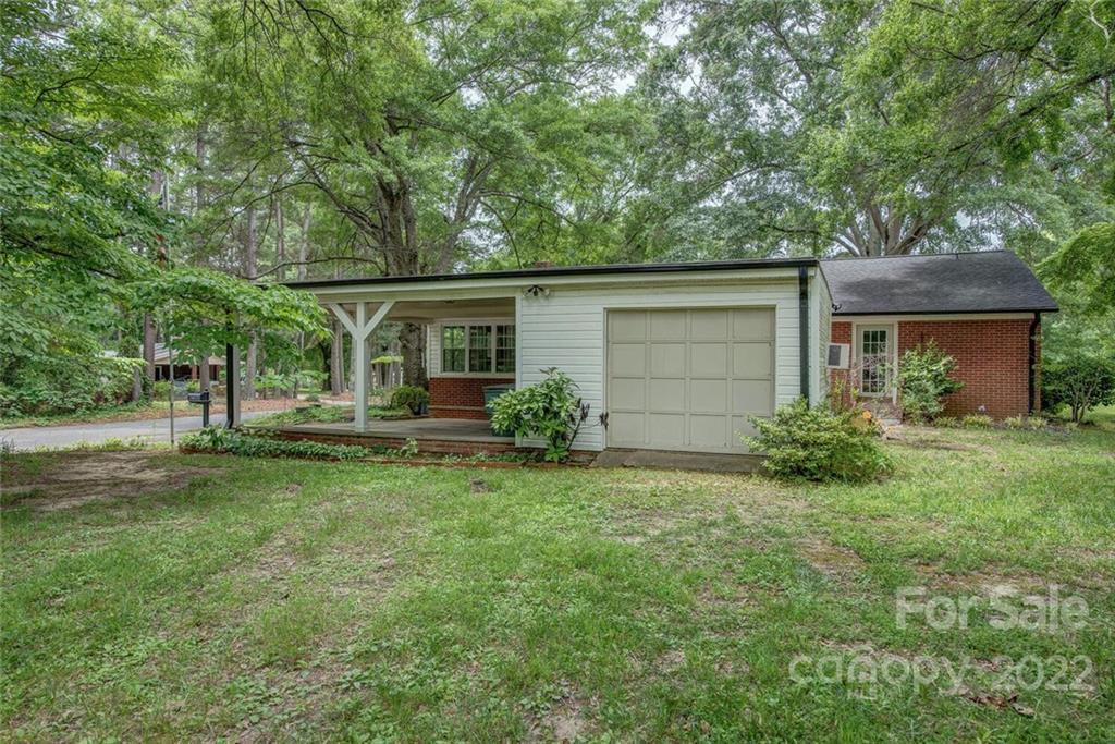 2114 Linwood Road