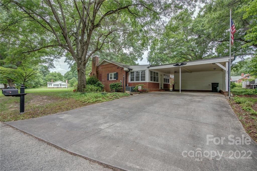 2114 Linwood Road