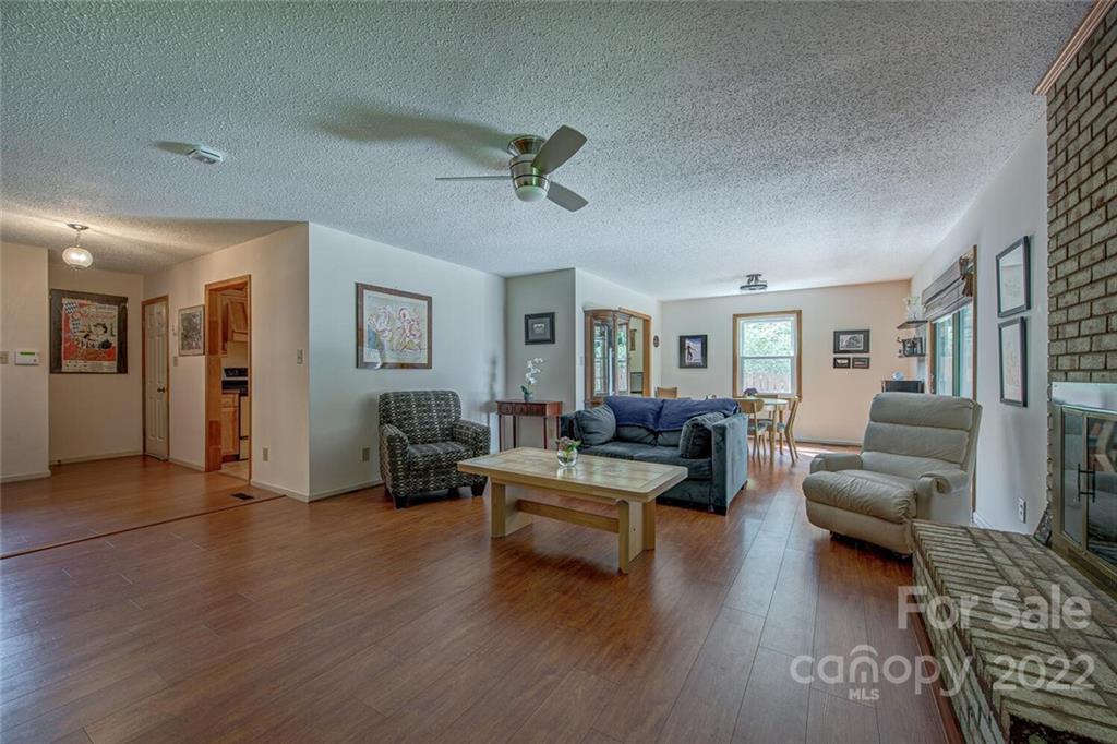 509 Shadow View Drive