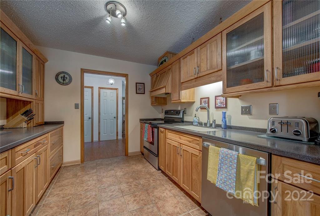 509 Shadow View Drive