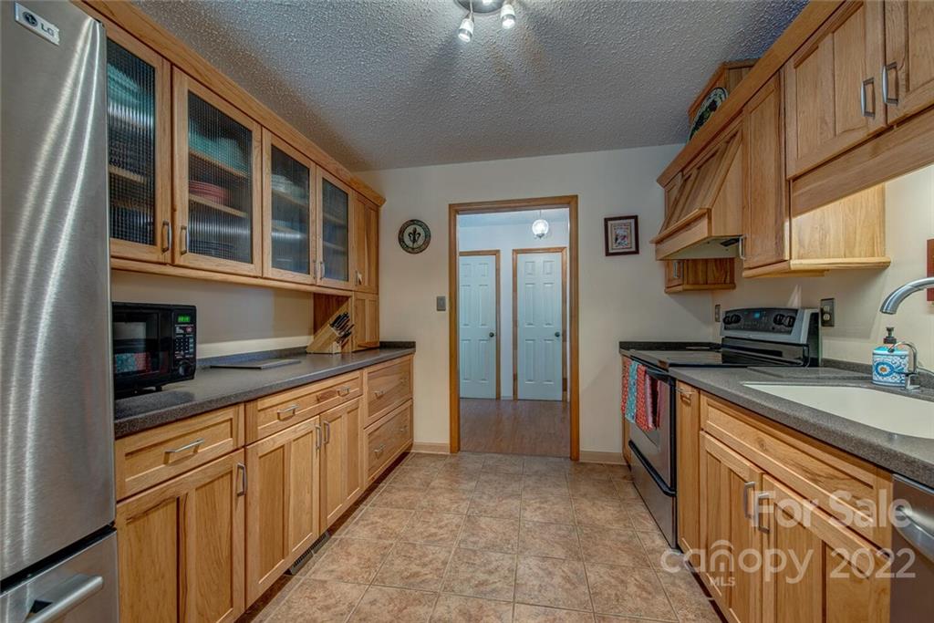 509 Shadow View Drive