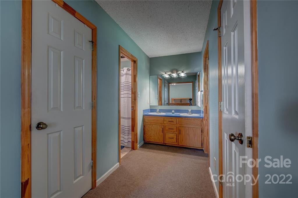 509 Shadow View Drive