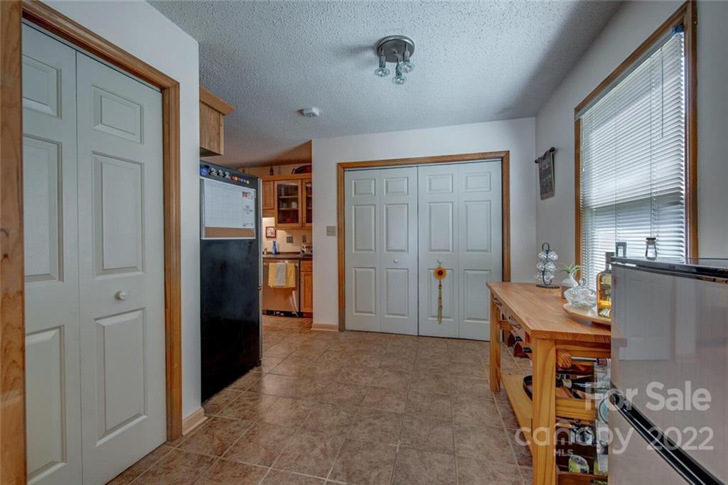 509 Shadow View Drive