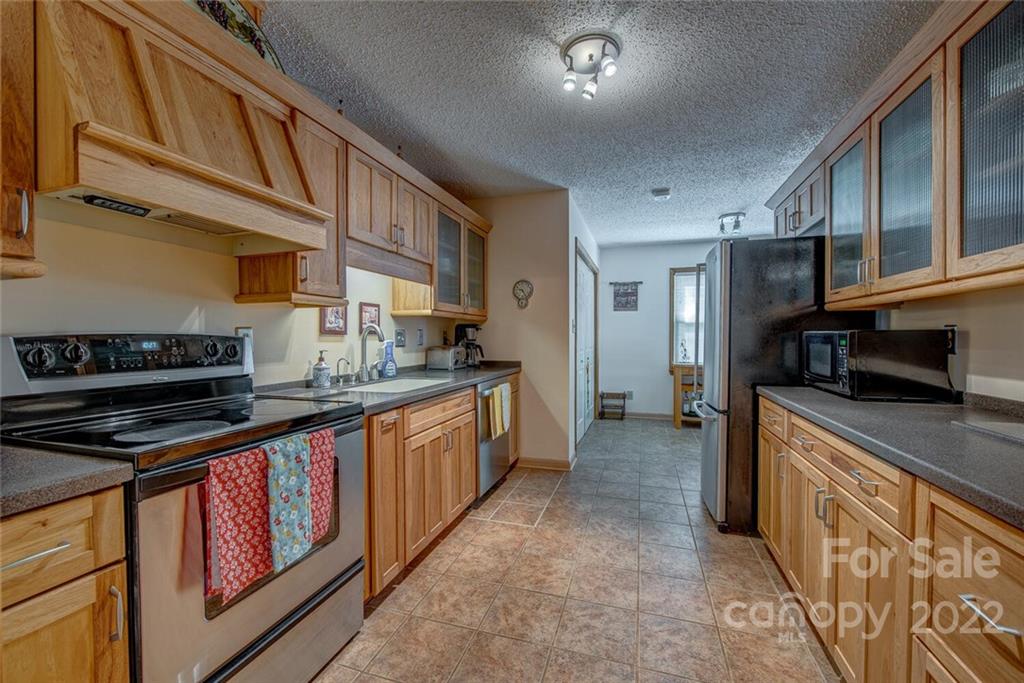 509 Shadow View Drive