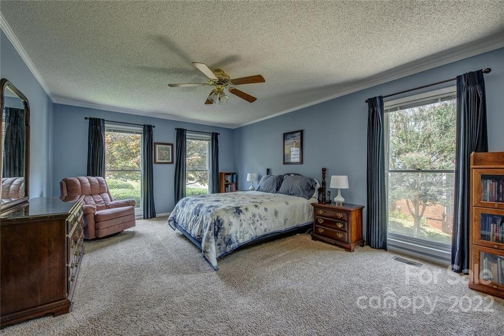 2349 Maria Lynn Court