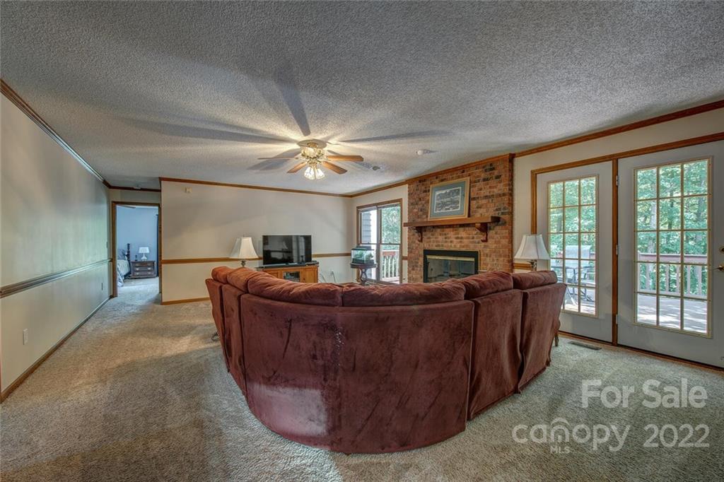 2349 Maria Lynn Court