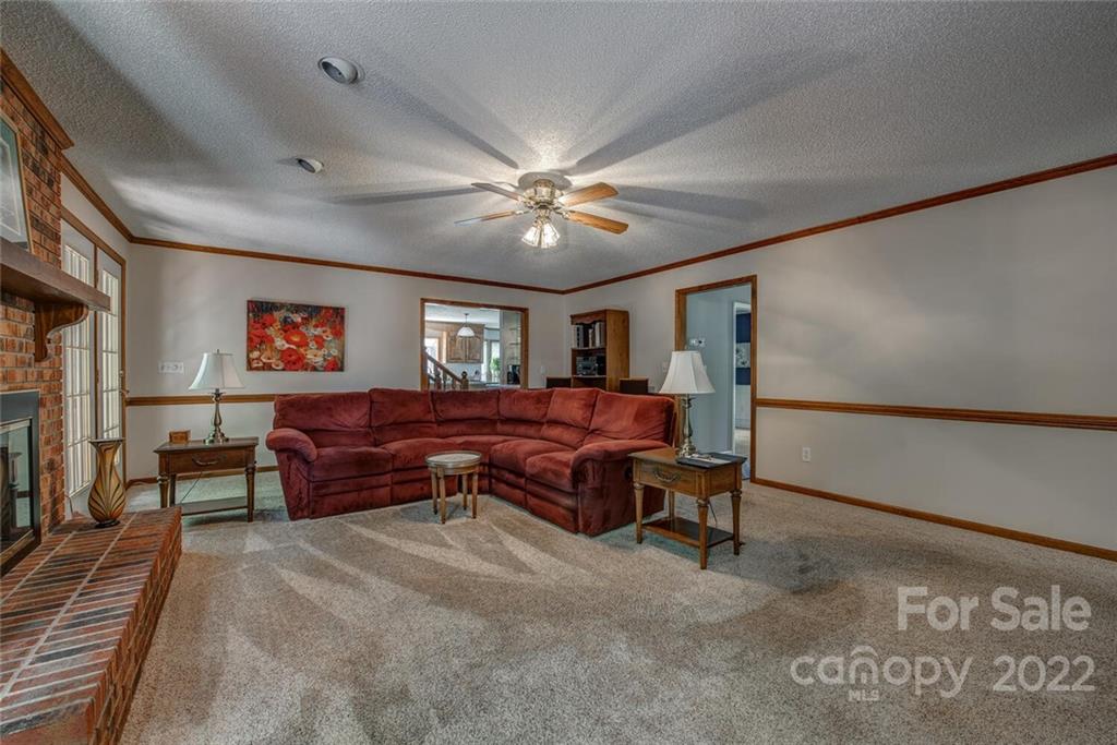 2349 Maria Lynn Court