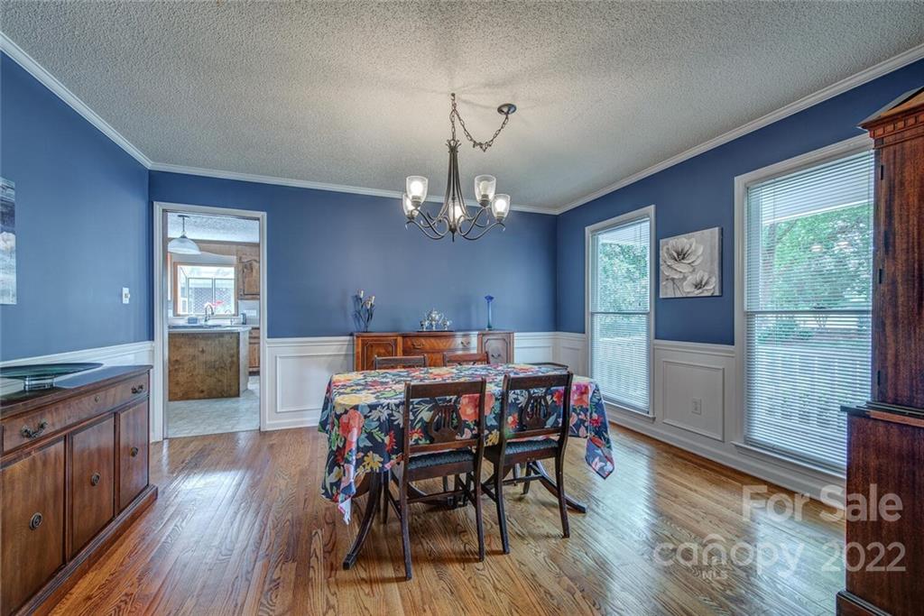 2349 Maria Lynn Court